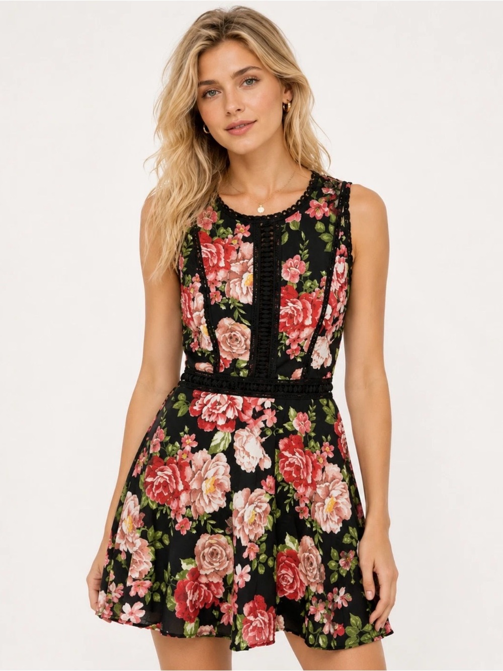 Disney Princess Women's Size M Med Mini Skater Dress Red Roses Floral Lace EUC